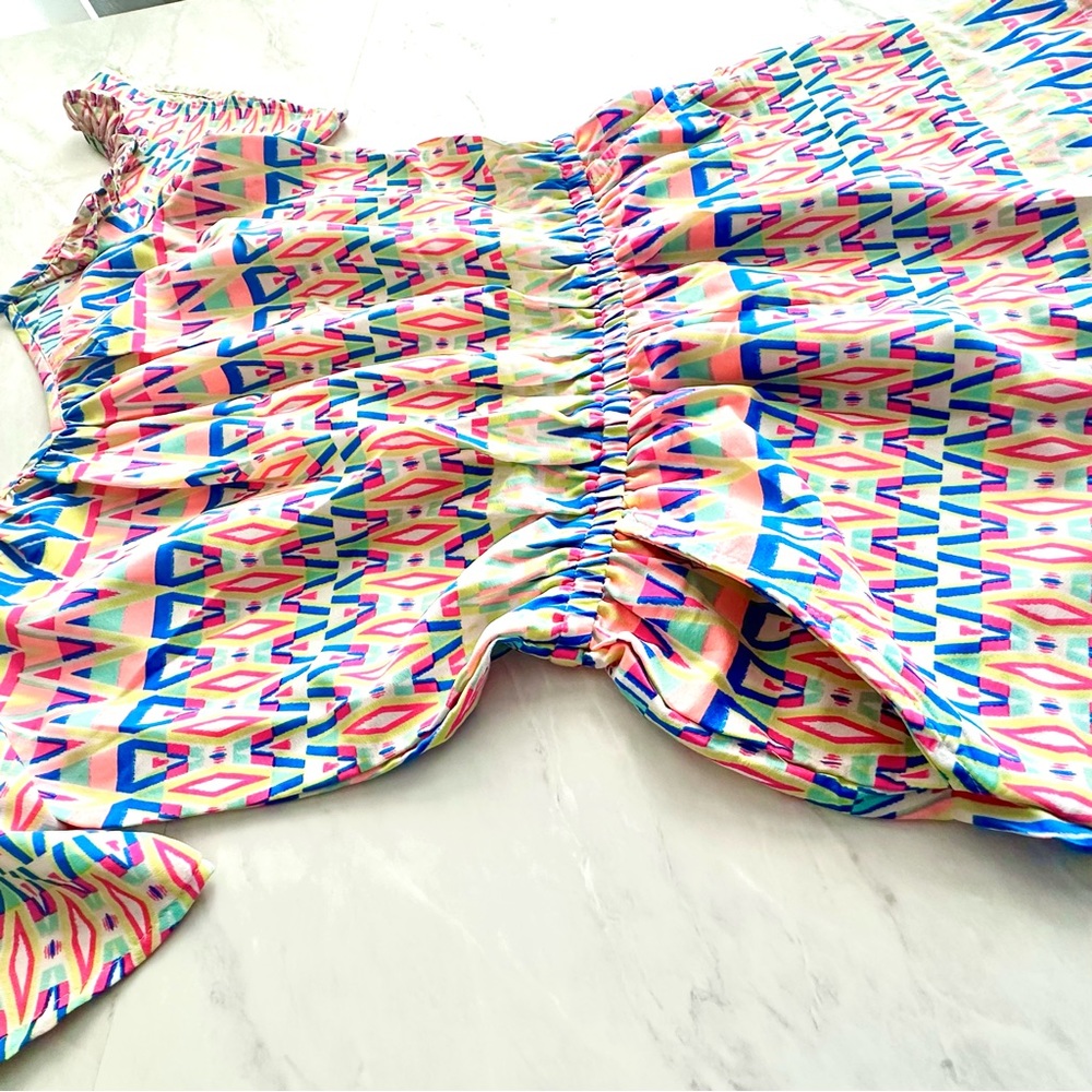 Colorful Geometric Romper Size XS - Picture 6 of 15